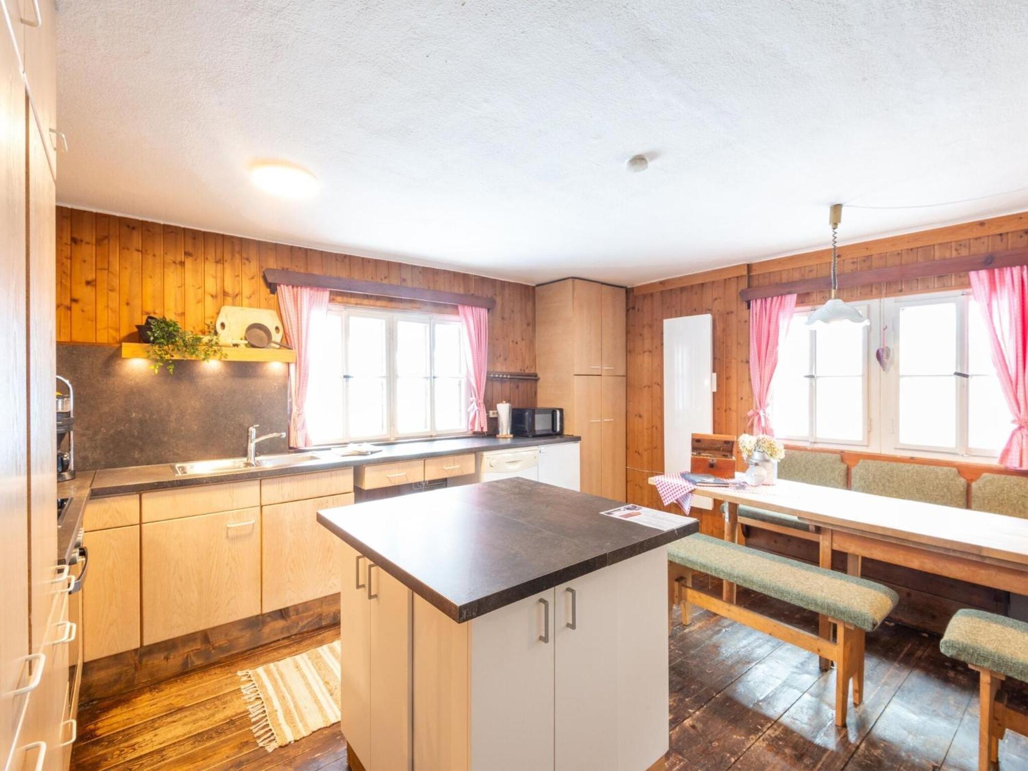 Rustic Farmhouse With Sauna In Bramberg Neukirchen am Großvenediger Exterior photo